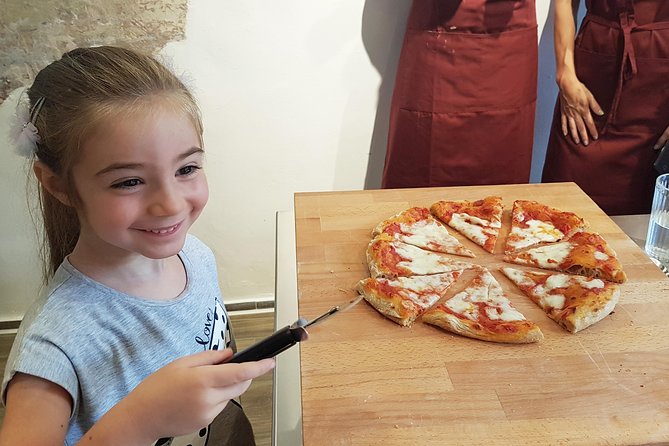 The Art of Making Pizza-Cooking Class in Unique Location with Italian Pizzachef - Group size, language, and the kind of people this suits