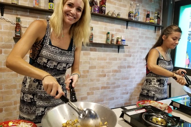 Tingly Thai Cooking Class with Morning Market Tour - The 4 dishes you’ll make (and how spice control works)