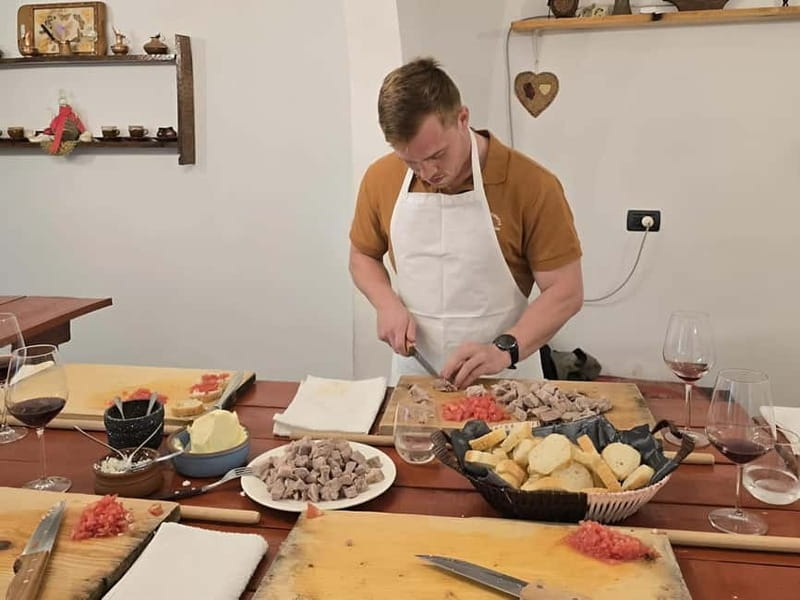 Tirana: Traditional Cooking Class with Wine & Raki Tasting - Lakror from scratch: the Albanian Byrek-style pie