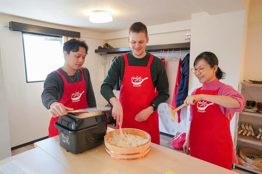 Tokyo: Sushi Cooking Class with Sake Tasting - Sake Tasting and Japanese Cuisine Pairing: Four Varieties at Lunch