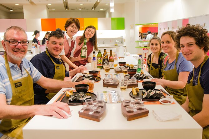 Tokyo Tsukiji Fish Market Tour and Sushi Making Lesson - What You’ll See and Sample in the Market (and How to Work It)