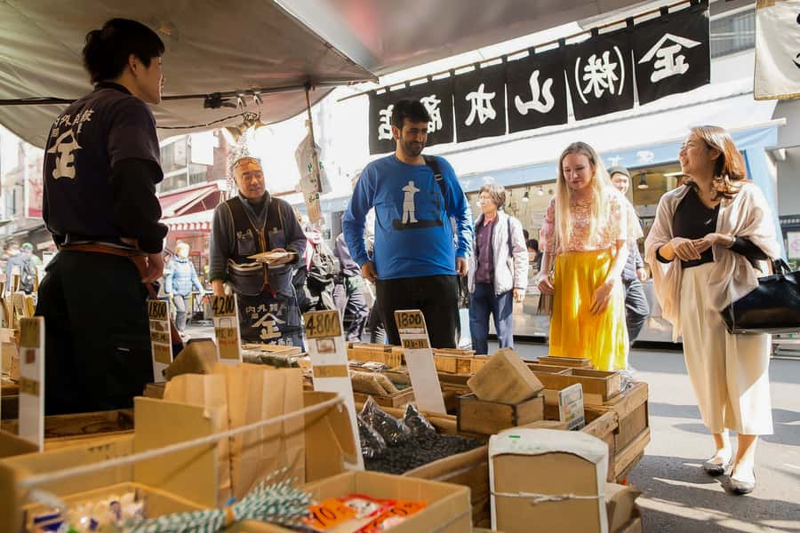 Tokyo: Tsukiji Market Walking Tour & Sushi Cooking Class - Who this tour is perfect for