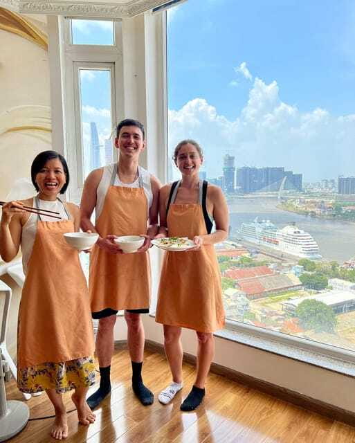 Top Home Cooking Class with Stunning River View AC Kitchen - Getting the most out of your class: how to choose smart