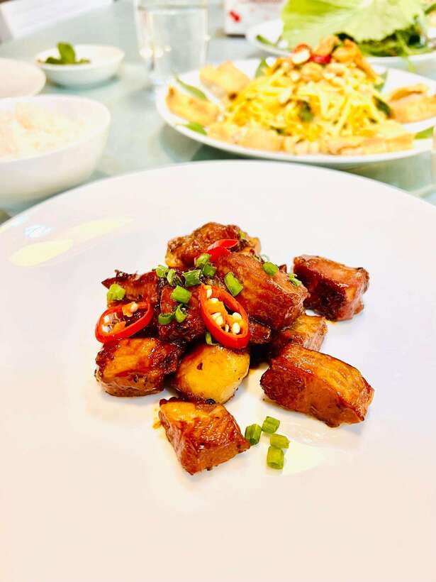 Top Home Cooking Class with Stunning River View AC Kitchen - The 3-hour format: what you’ll cook, step by step