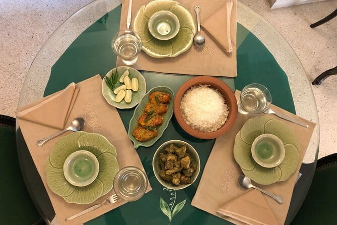 Traditional Bengali Cooking Class in Kolkata in a Local Home - Meeting at South City Mall, then going local