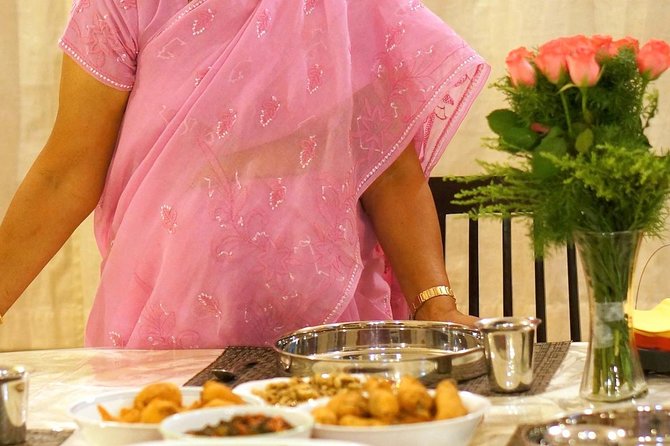 Traditional Hyderabadi Cooking Class in a Local Home - The Real Win: Family Stories While You Eat