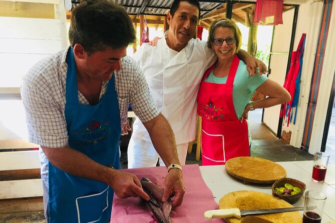 Traditional Mexican Cooking Class - Hibiscus water and scratch margaritas: drink, taste, repeat