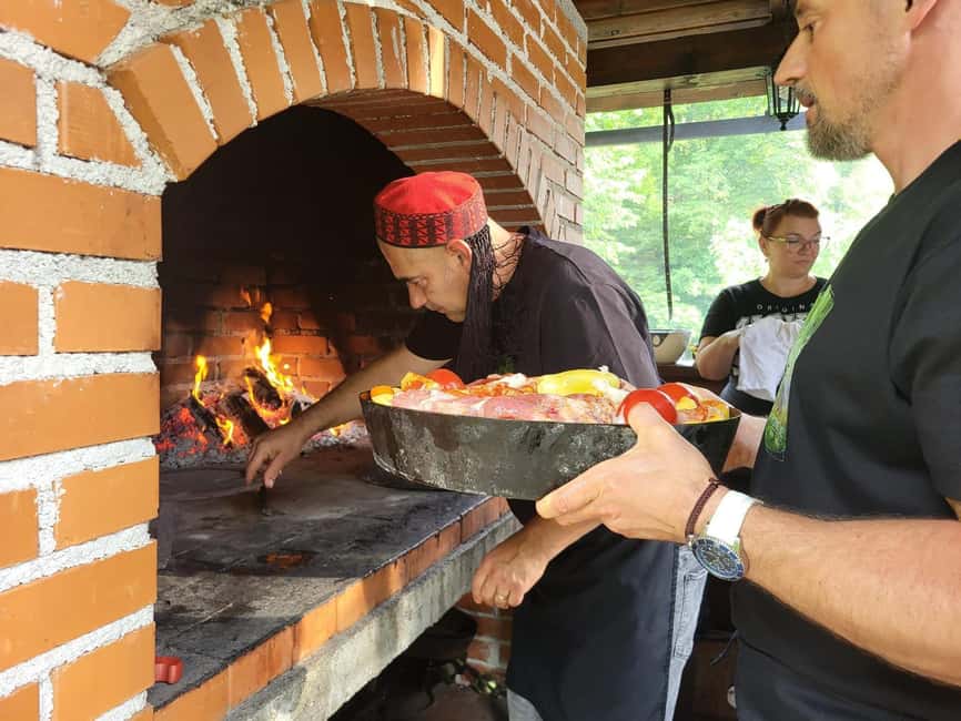 Traditional Plitvice Lakes Cooking Class - Welcome Drink, Tools, and That Family-Home Feeling