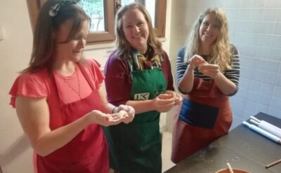 Traditional Sardinian Lunch and Cooking Class In Cagliari - Starting with Sardinian bites: cheese, sausage, and artichokes