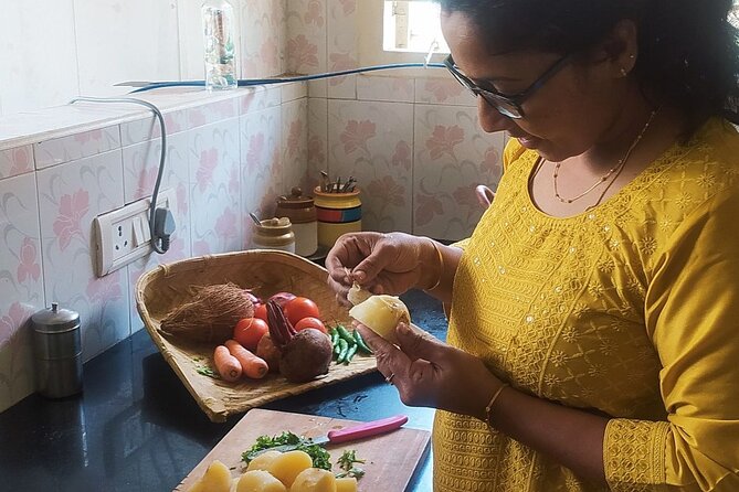 Traditional Vegetarian Cooking Class in Chennai with Gayathri - The tomato-onion chutney step you’ll remember