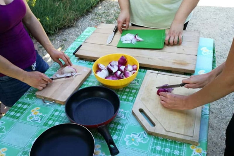 Tropea: Calabrian Cooking Class with Lunch - A 3-hour Tropea cooking class set on a vineyard