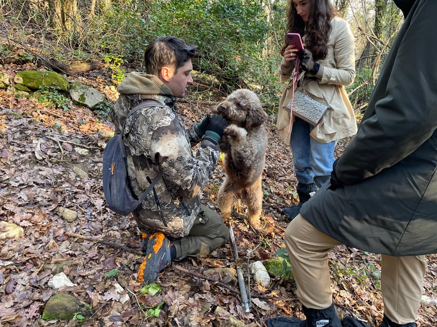 Truffle hunting in Chianti with pasta cooking class & lunch - Lunch on the terrace: truffle, olive oil, wine, and a view that matters