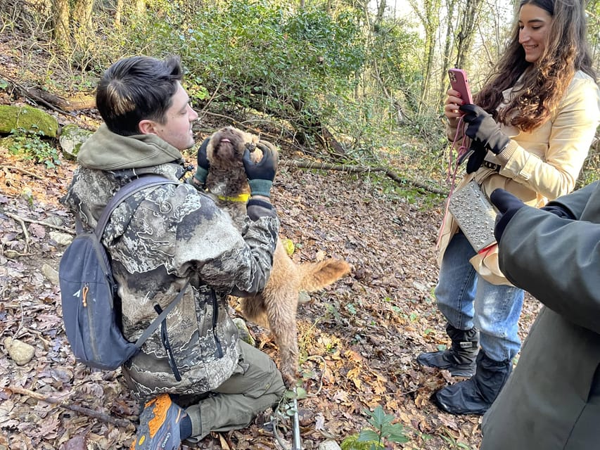 Truffle hunting in Chianti with pasta cooking class & lunch - Getting to Cofferi 1242 and what to wear for the woods