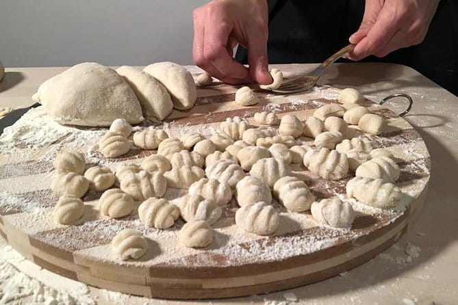 Tuscan Cooking Class in an Art Gallery in Florence - Art-to-Table Cooking in Florence: Why This Setting Changes Everything