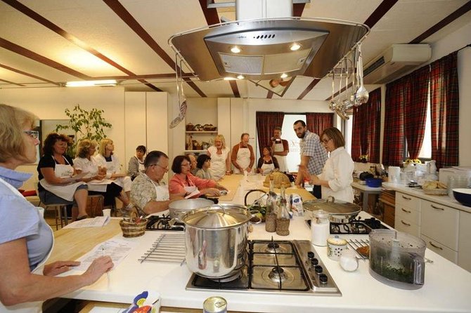 Tuscan Cooking Class in Central Siena - Stop 1 at the kitchen: your cooking starts at Via Fontebranda