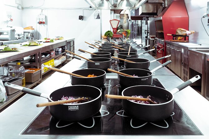 Tuscan, Italian, tiramisu cooking class and tasting 3 wines - Arriving at Trattoria Fonte Giusta: where your class begins