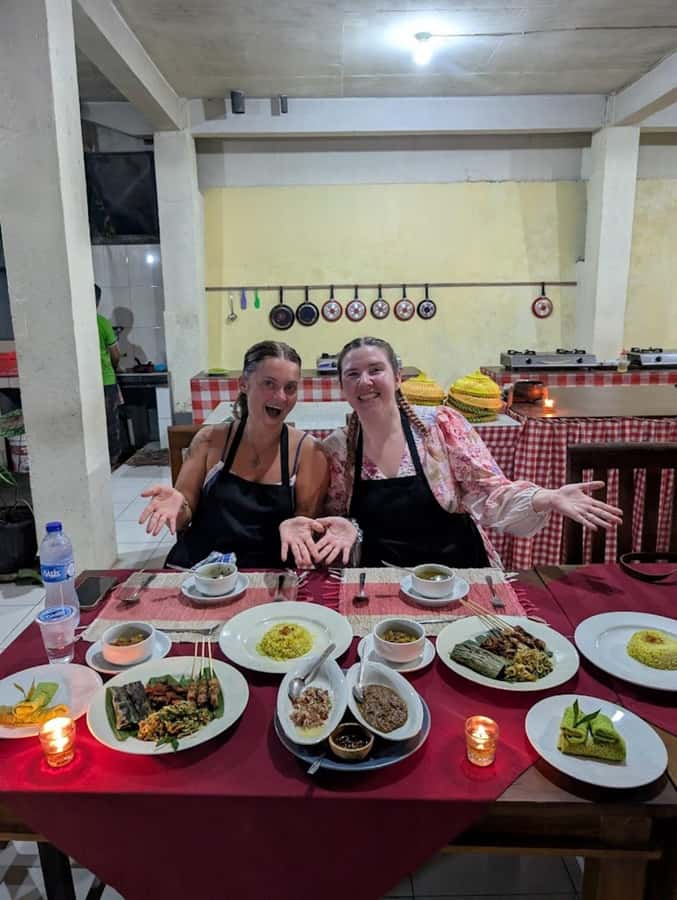 Ubud: Balinese Cooking Class, Rice Field & Market Tour - Inside a Balinese home: architecture that shapes family life