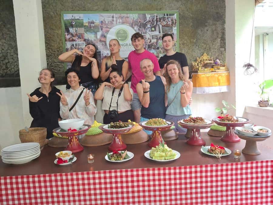 Ubud: Balinese Cooking Class, Rice Field & Market Tour - Canang Sari offering making: a daily ritual with a purpose