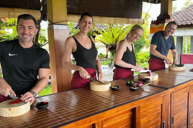 Ubud Cooking Class with Optional Market Visit Pickup Included - Key things to know before you go