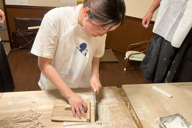Udon and Tempura Cooking Class in Nara - Tempura With Nara Vegetables: Frying Technique and Timing