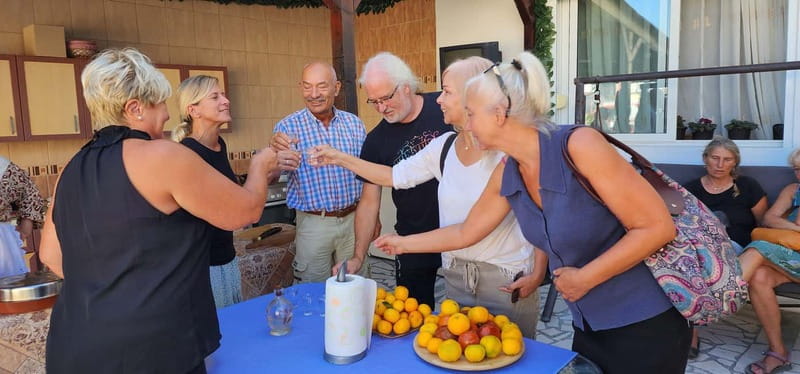 Ulcinj: Cooking Class - Including Dinner - Local experience - Cooking with the owner: what you learn and how it feels