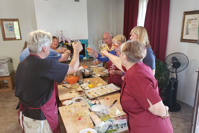 Umbria Traditional Cooking Class in Assisi countryside - What you’ll cook: focaccia texture, ravioli pasta, vegetarian pizza, tozzetti