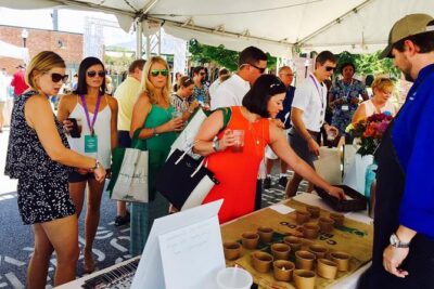 Undiscovered Charleston: Half Day Food, Wine & History Tour with Cooking Class - Waterfront Park to Rainbow Row: the food-history walk