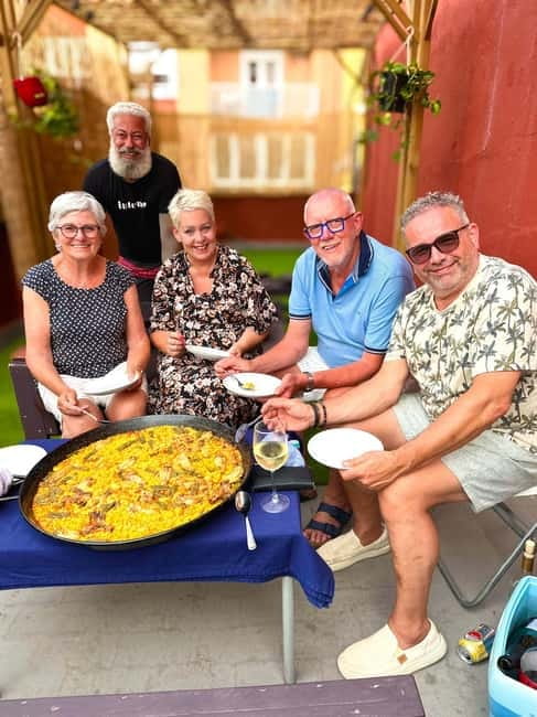 Valencia: Paella Cooking Class with Tapas and Drinks - Why a home-style Valencian paella class is worth your time