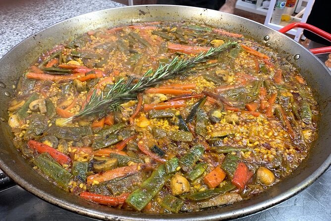 Vegetable Paella cooking class, tapas and Ruzafa market visit - Cooking Vegetarian or Vegan Paella with real chef attention
