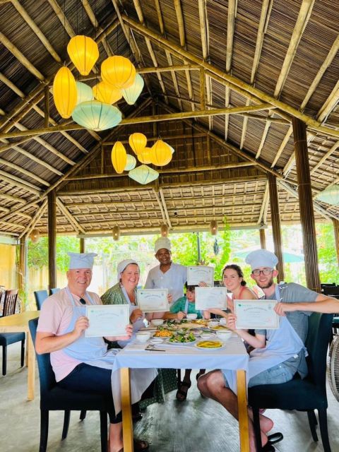 Vegetarian Cooking Class & Countryside Bike Tour in Hoi An - Pickup details and extra car fees: plan smarter