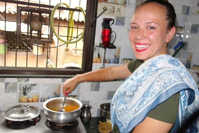 Vegetarian Indian Cuisine Virtual Cooking Class Experience from Mumbai - The live Skype flow: questions while your food is moving