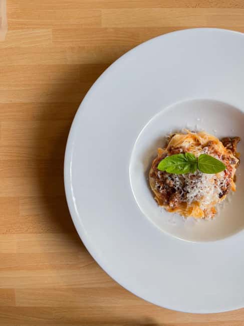 Venice: Cooking Class with Tiramisu and Pasta Making - Who should book this Venice pasta and tiramisu class