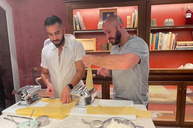Venice: Pasta and Tiramisu Cooking Class - Dorsoduro after class: stay, or step outside into real Venice