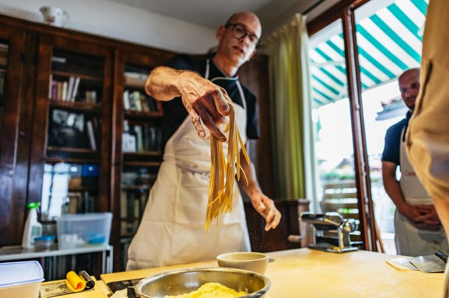 Venice: Pasta and Tiramisu Cooking Class at a Local's Home - The Instructor and Teaching Style: What You’ll Notice