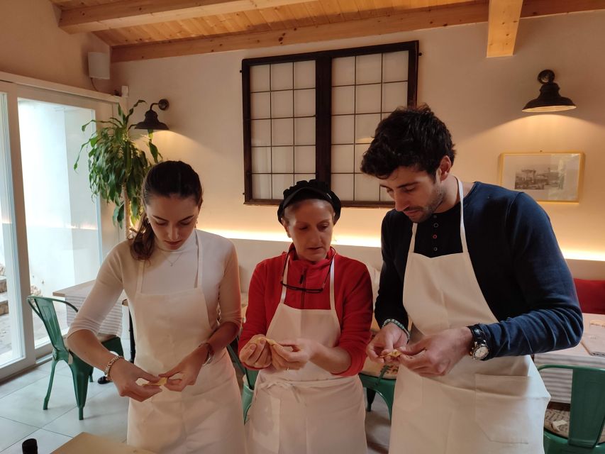 Verona: Tortellini Cooking Class and Lunch with Mamma Ivana - Where to meet at Giardini di Borghetto (and parking tips)