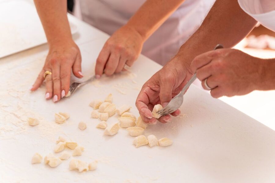 Vico Equense: Authentic Cooking Class at a Local's Home - Three Courses in One Sitting: Starter, Pasta, Dessert