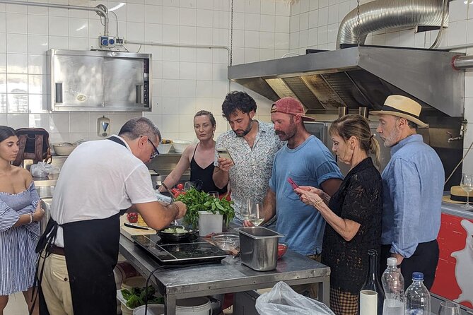Visit of the Ortigia market and cooking class of typical dishes - Recipes you might cook: from tomato sauce to cannoli