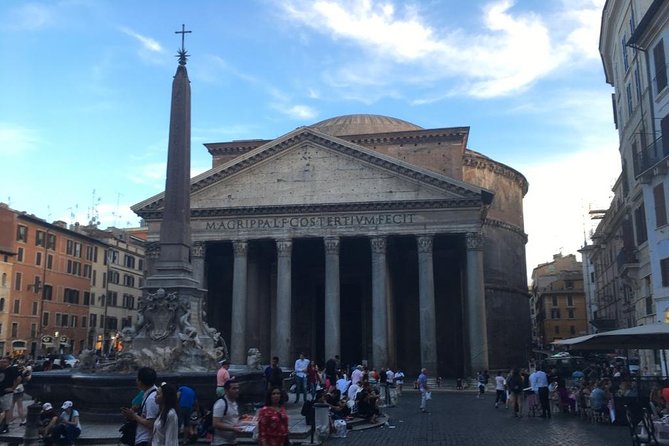 Walking tour in the Heart of Rome and a Cooking Class in a Very Small Group - Piazza di Pietra and Santa Maria sopra Minerva: quick stops, big details