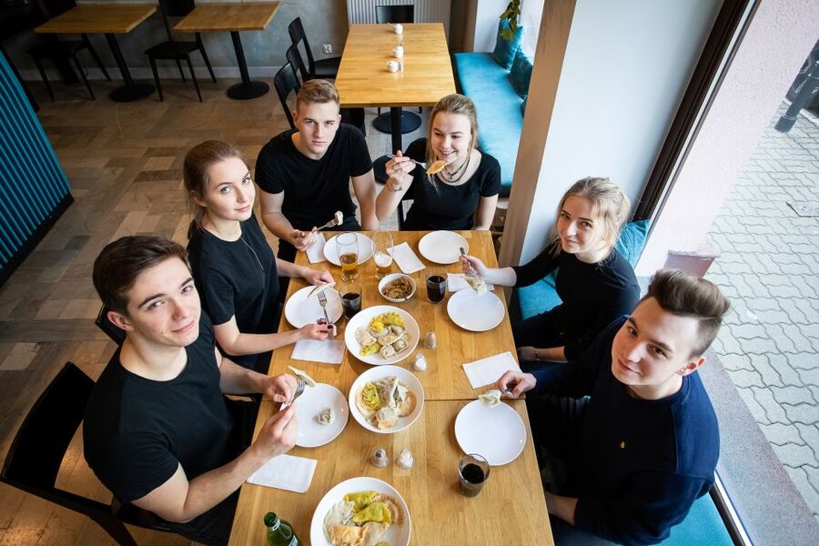 Warsaw: Polish Dumplings Cooking Class - Pierogi & More in Warsaw: Where the Class Actually Starts