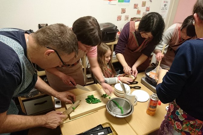 Well-balanced BENTO (lunch box) Cooking Class - Sakura Cook in Kitahorie: what you do before the first pan heats up
