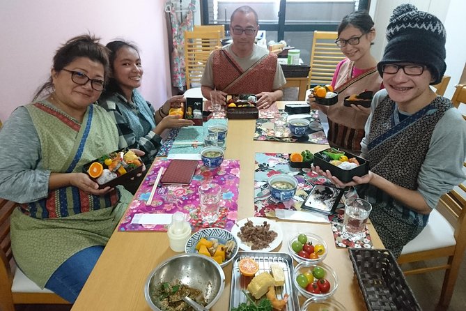 Well-balanced BENTO (lunch box) Cooking Class - Onigiri with plastic molds: shaping triangles without guesswork