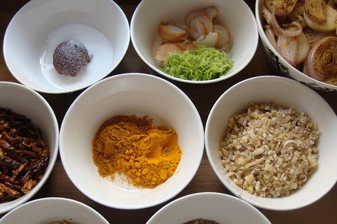 Ya's Krabi Thai Cookery School - Stop at the school in Ao Nang: the flow of your class