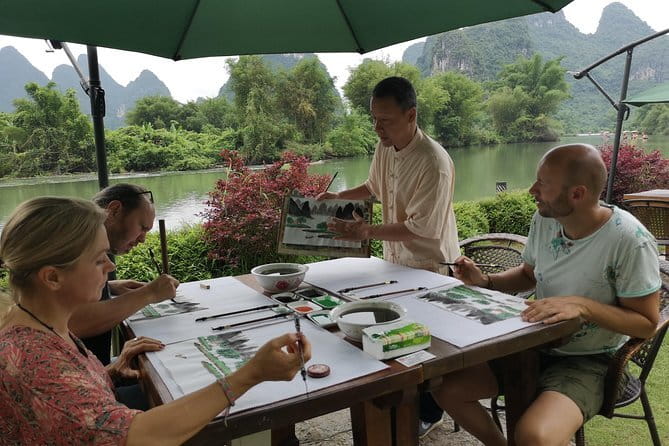 Yangshuo Cooking Class with Market Trip - Private transportation and why the group format matters
