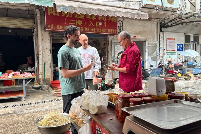 Yangshuo Cooking Class with Market Trip - The market trip: ingredient picking for beer fish