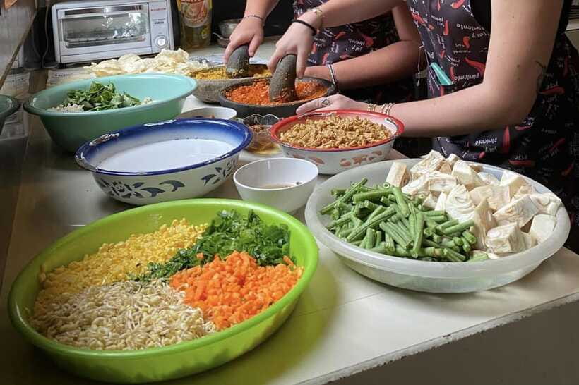 Yogyakarta: 3-hour Cooking Class with Market Tour - The feast: eating your results (and getting take-home food)