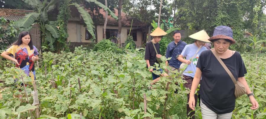 Yogyakarta: Cooking Class with Market Visit and Hotel Pickup - Bantul and Laplapan: Village Welcome and a More Relaxed Pace