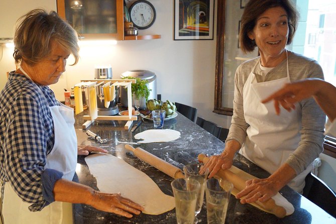 Yummy Cooking Class in Venice with Professional Chef - Drinks with lunch: water and wine included